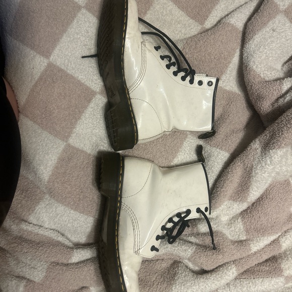 Dr. Martens - Picture 4 of 4